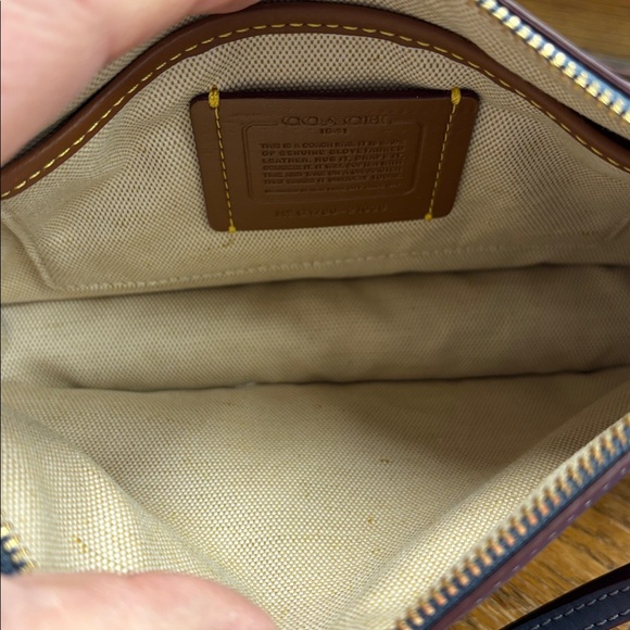 Coach 1941 Soho Crossbody in Glovetanned Leather Midnight Navy with Link Strap - Picture 8 of 12